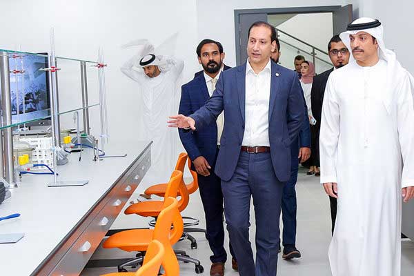 His Excellency Sheikh Mohamed bin Abdullah Al Nuaimi tours CU Ajman’s new state-of-the-art Health Sciences labs.